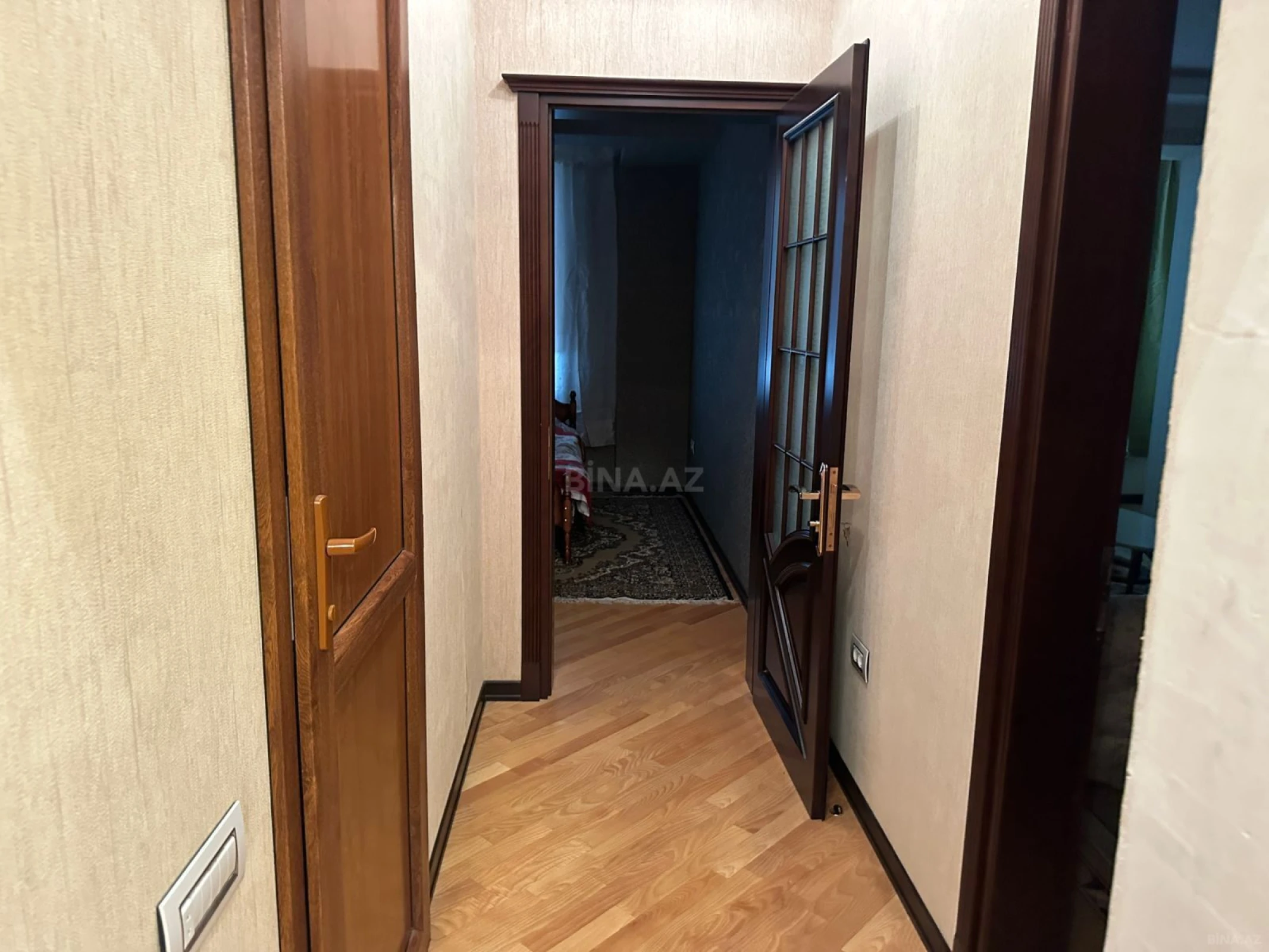 Kirayə verilir 2 otaqlı mənzil 72 m²
