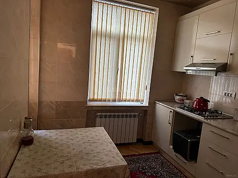 Kirayə verilir 2 otaqlı mənzil 72 m²