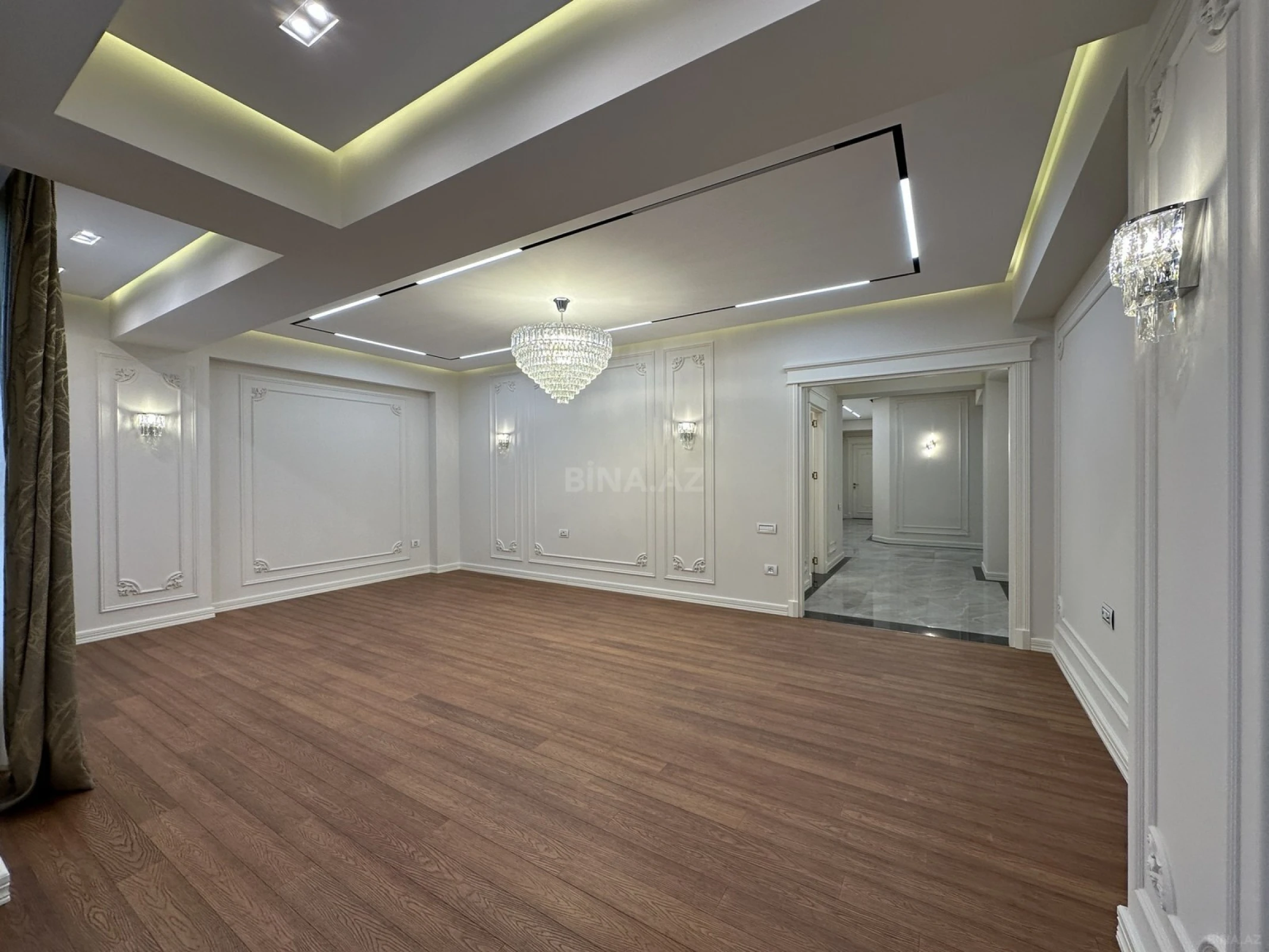 Satılır 4 otaqlı mənzil 179 m²