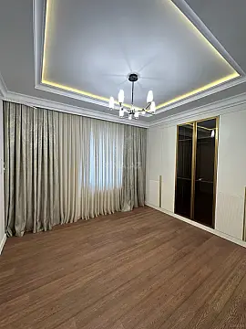 Satılır 4 otaqlı mənzil 179 m²