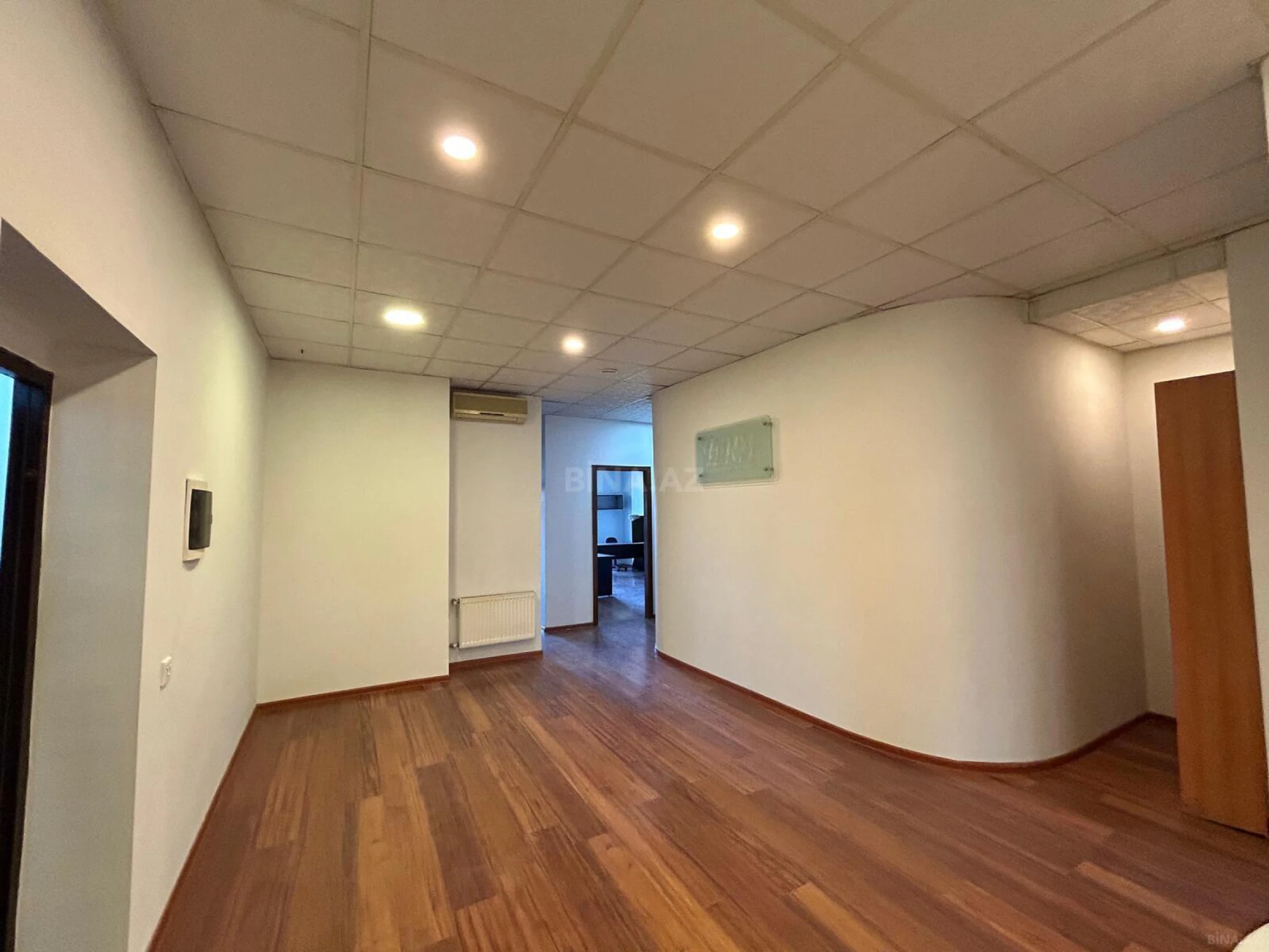 Kirayə verilir 4 otaqlı ofis 150 m²