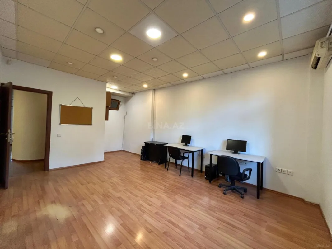 Kirayə verilir 4 otaqlı ofis 150 m²