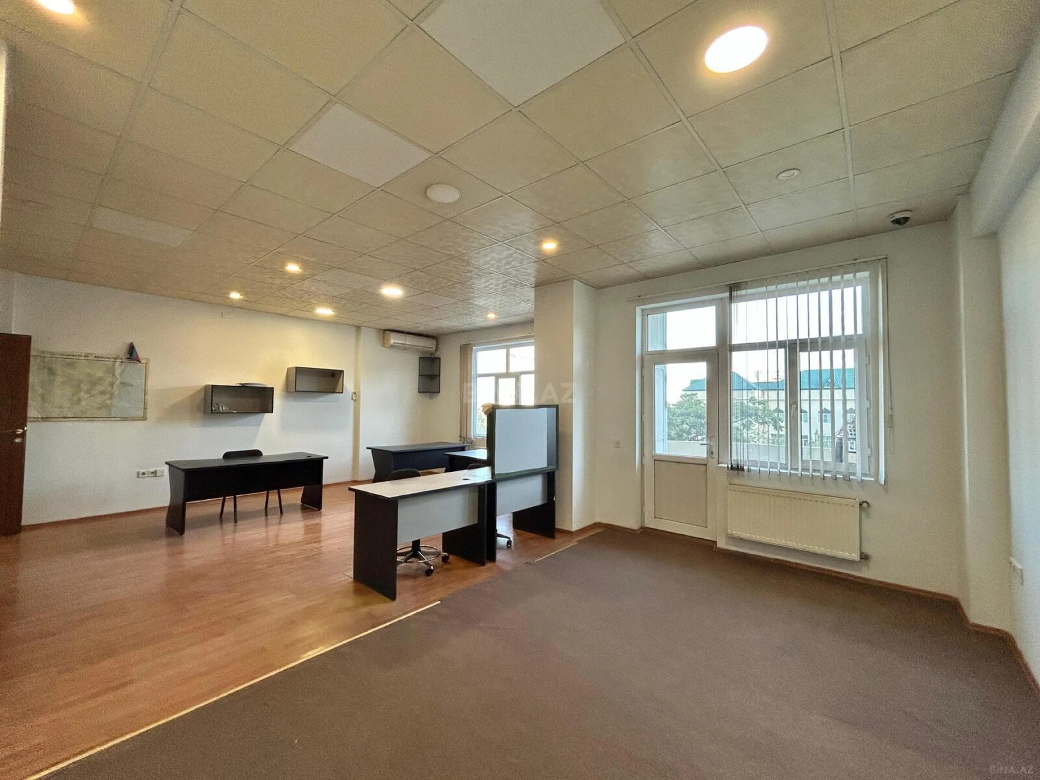 Kirayə verilir 4 otaqlı ofis 150 m²