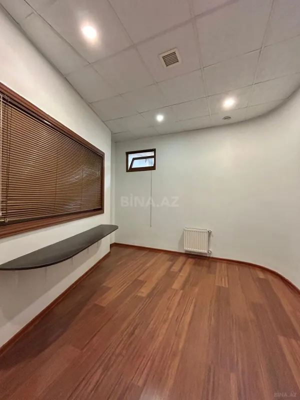 Kirayə verilir 4 otaqlı ofis 150 m²