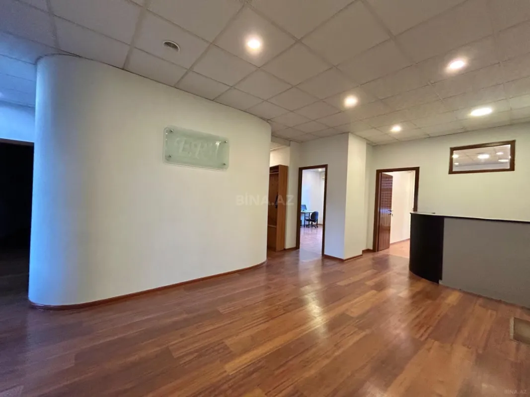 Kirayə verilir 4 otaqlı ofis 150 m²