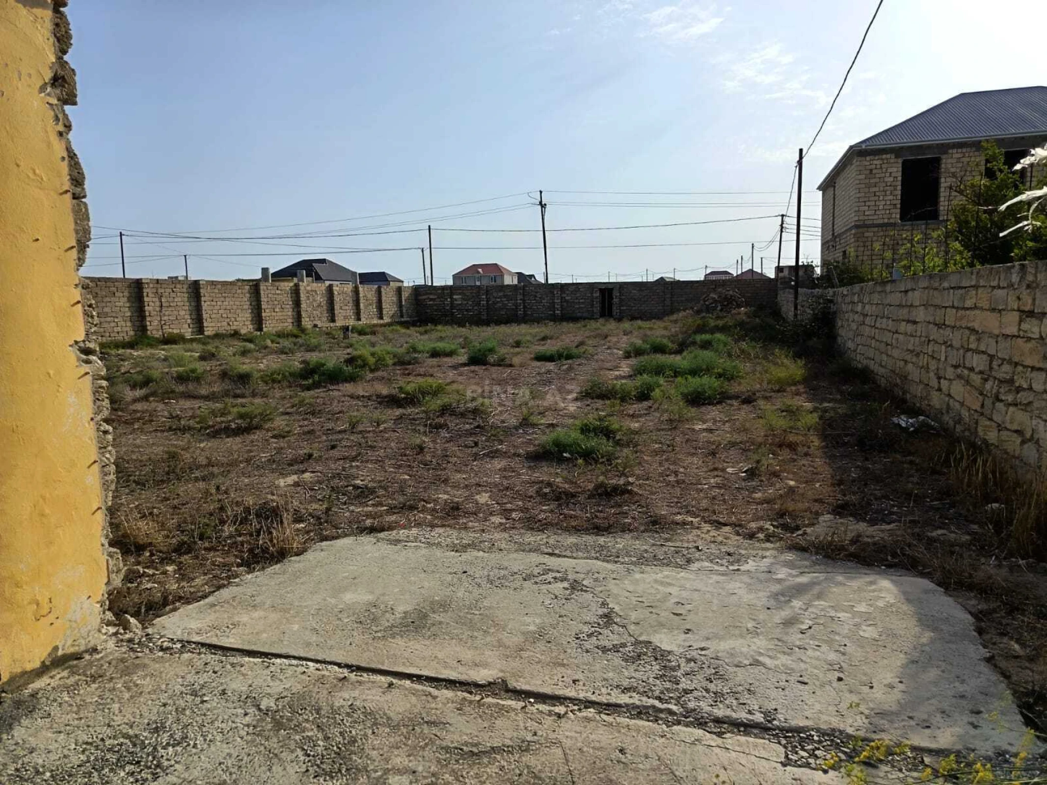 Satılır torpaq sahəsi 12 m²