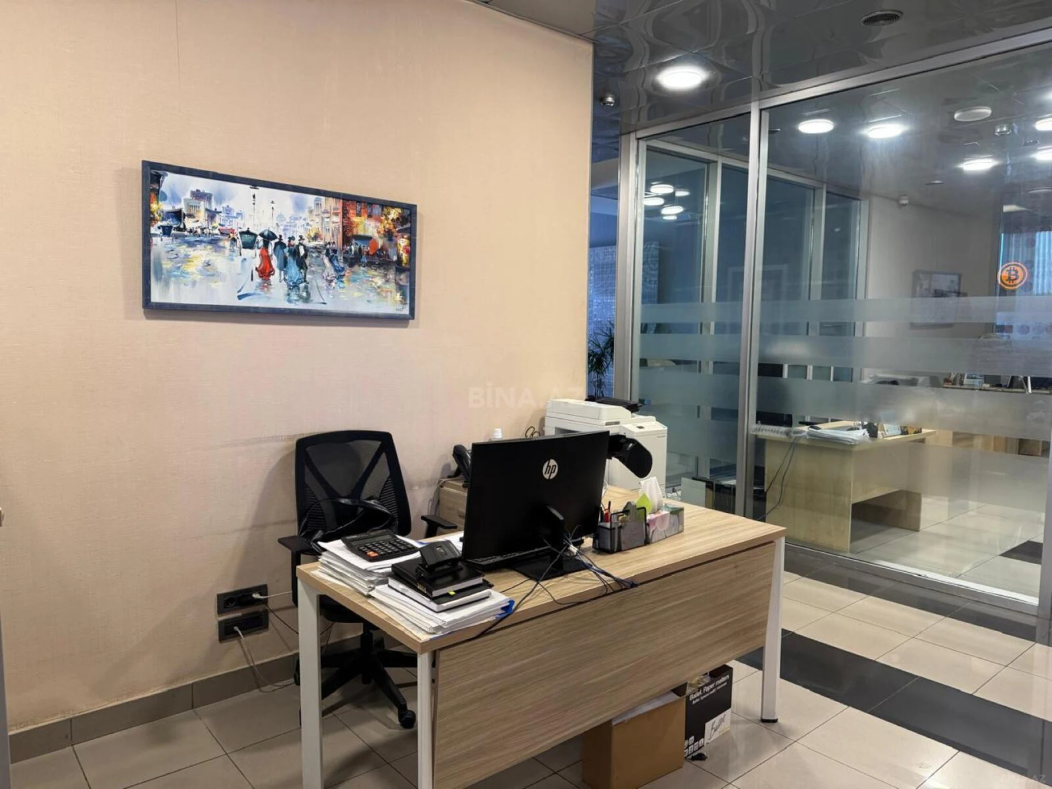 Satılır 20 otaqlı ofis 971 m²