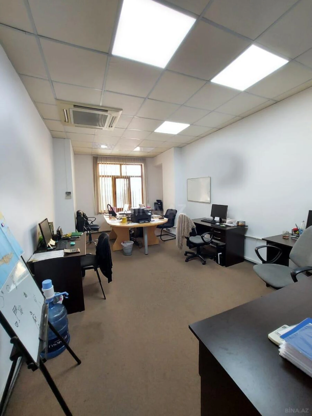 Satılır 20 otaqlı ofis 971 m²