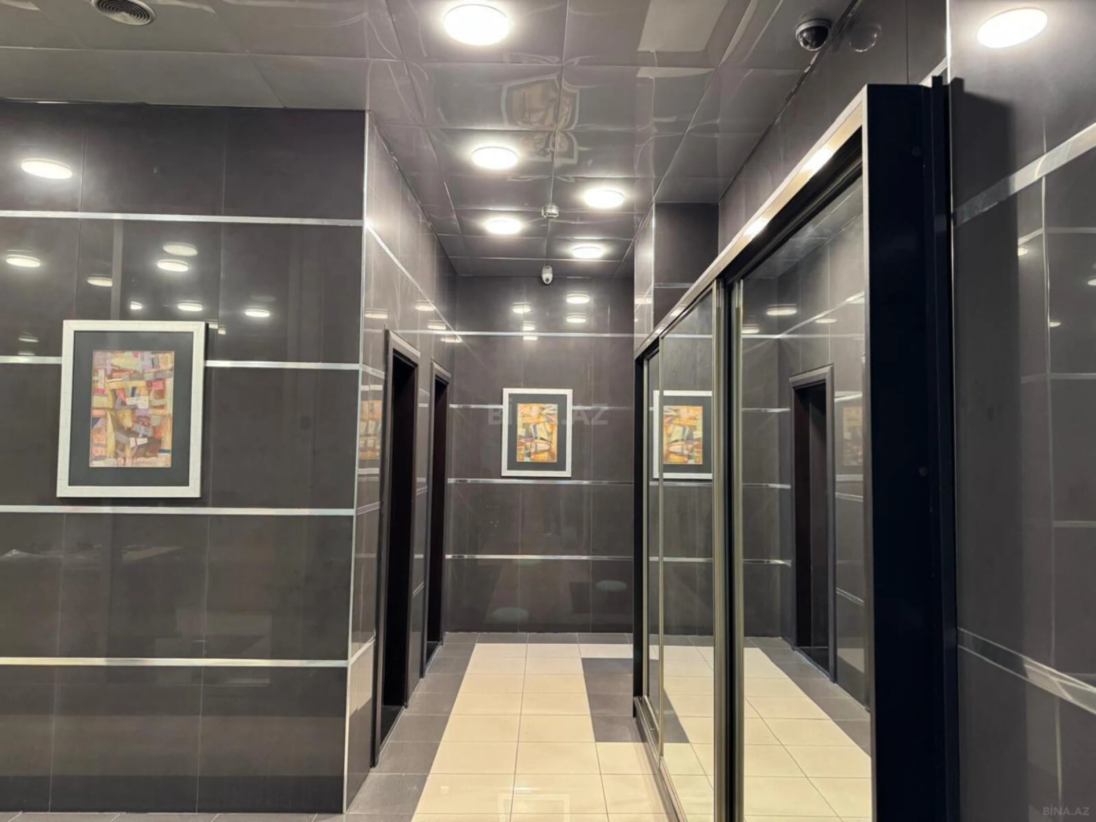 Satılır 20 otaqlı ofis 971 m²