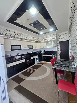 Satılır 3 otaqlı mənzil 130 m²