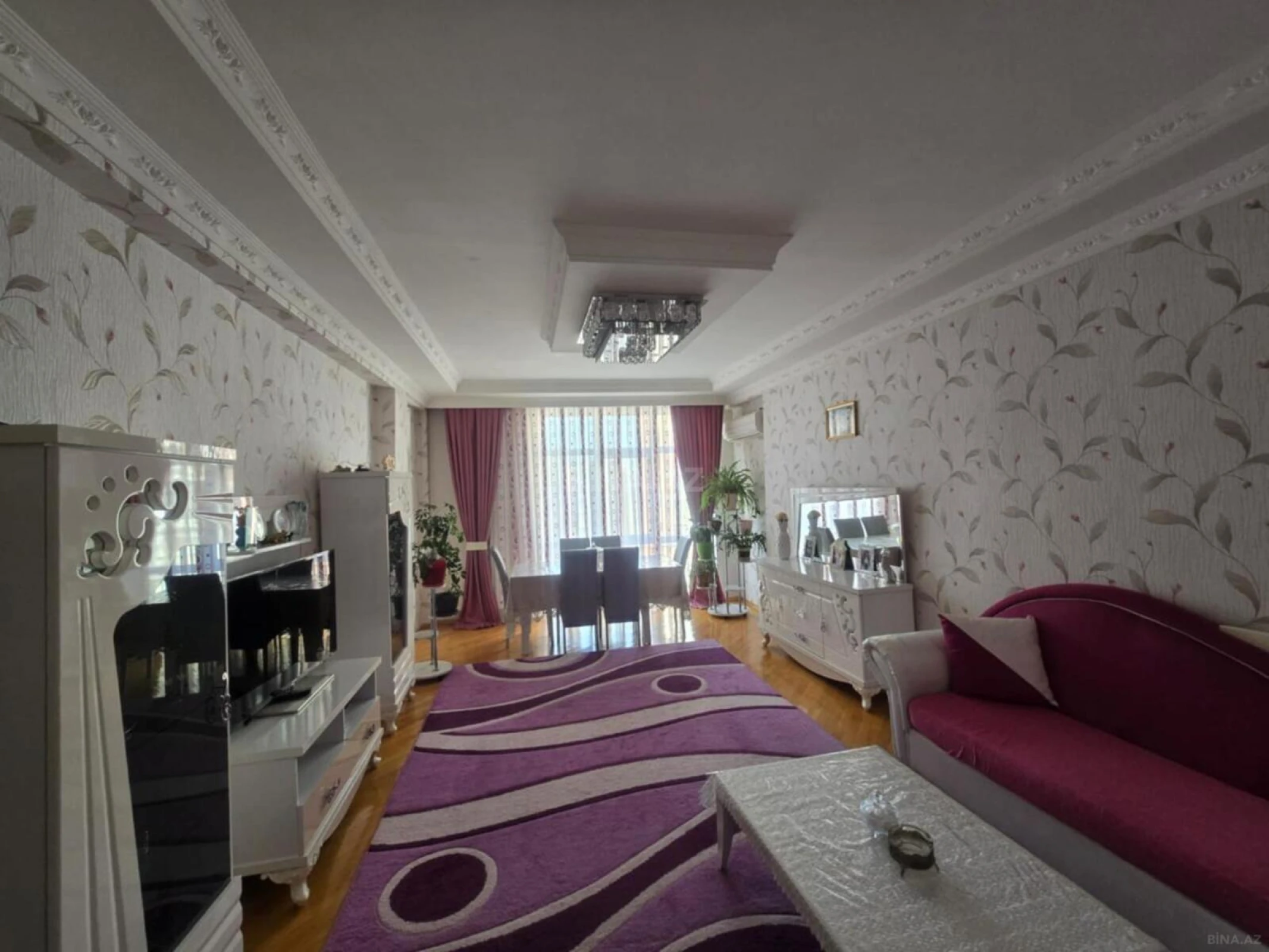 Satılır 3 otaqlı mənzil 130 m²