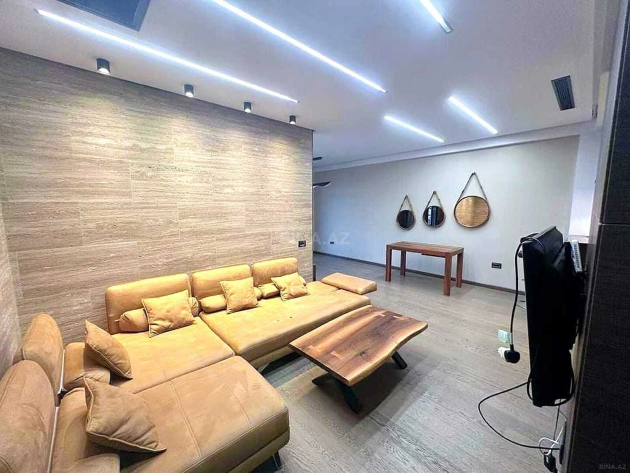 Satılır 2 otaqlı mənzil 60.5 m²
