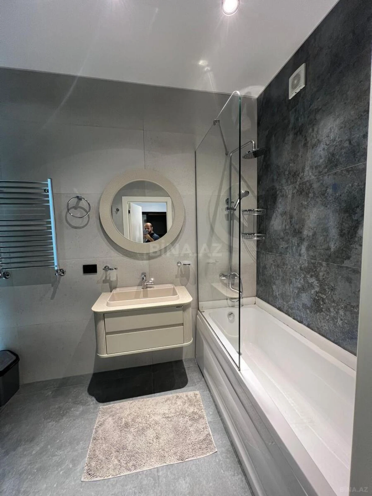 Kirayə verilir 2 otaqlı mənzil 70 m²