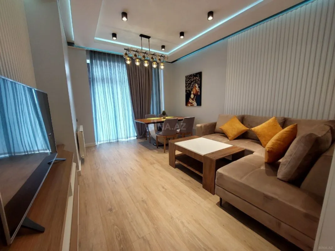 Kirayə verilir 2 otaqlı mənzil 70 m²