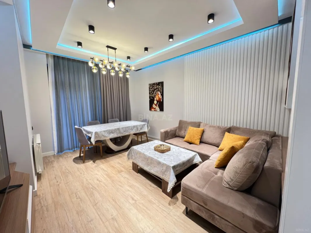 Kirayə verilir 2 otaqlı mənzil 70 m²