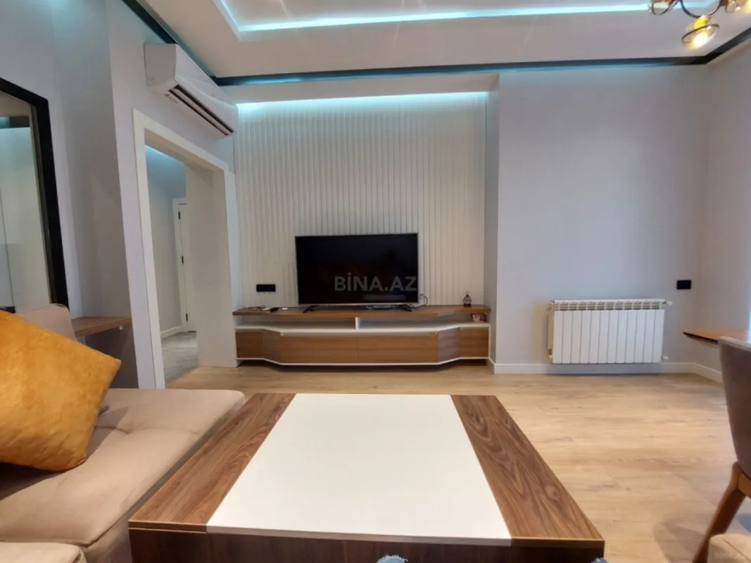 Kirayə verilir 2 otaqlı mənzil 70 m²