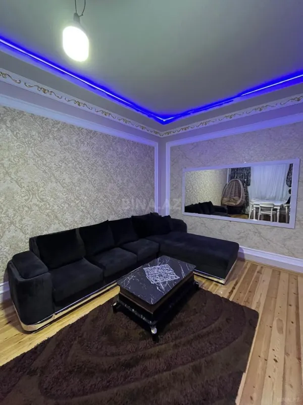 Satılır 4 otaqlı həyət evi 200 m²
