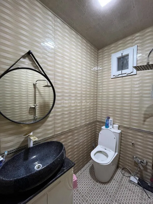 Satılır 4 otaqlı həyət evi 200 m²