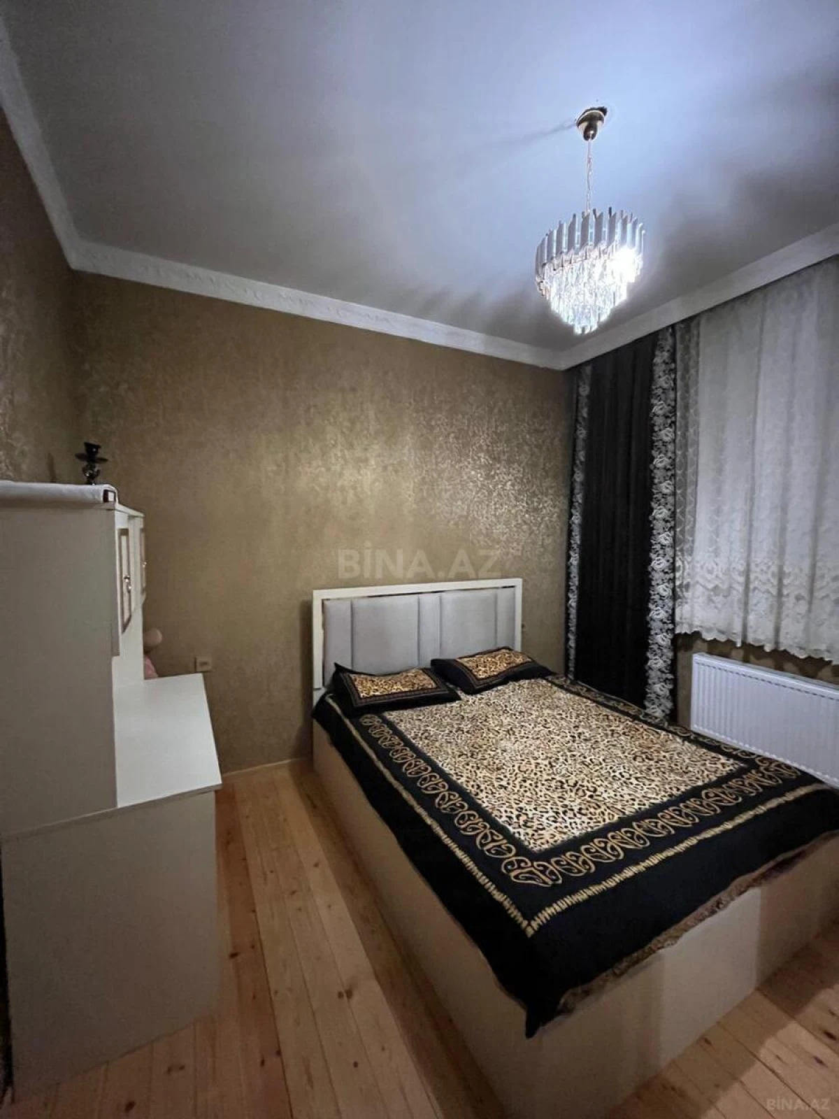 Satılır 4 otaqlı həyət evi 200 m²