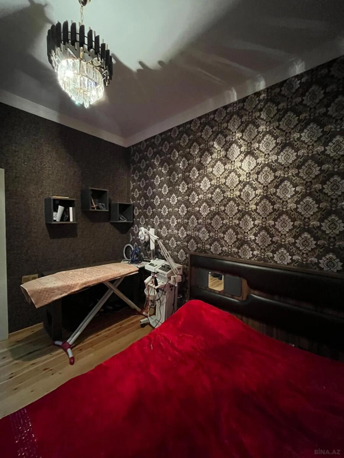 Satılır 4 otaqlı həyət evi 200 m²