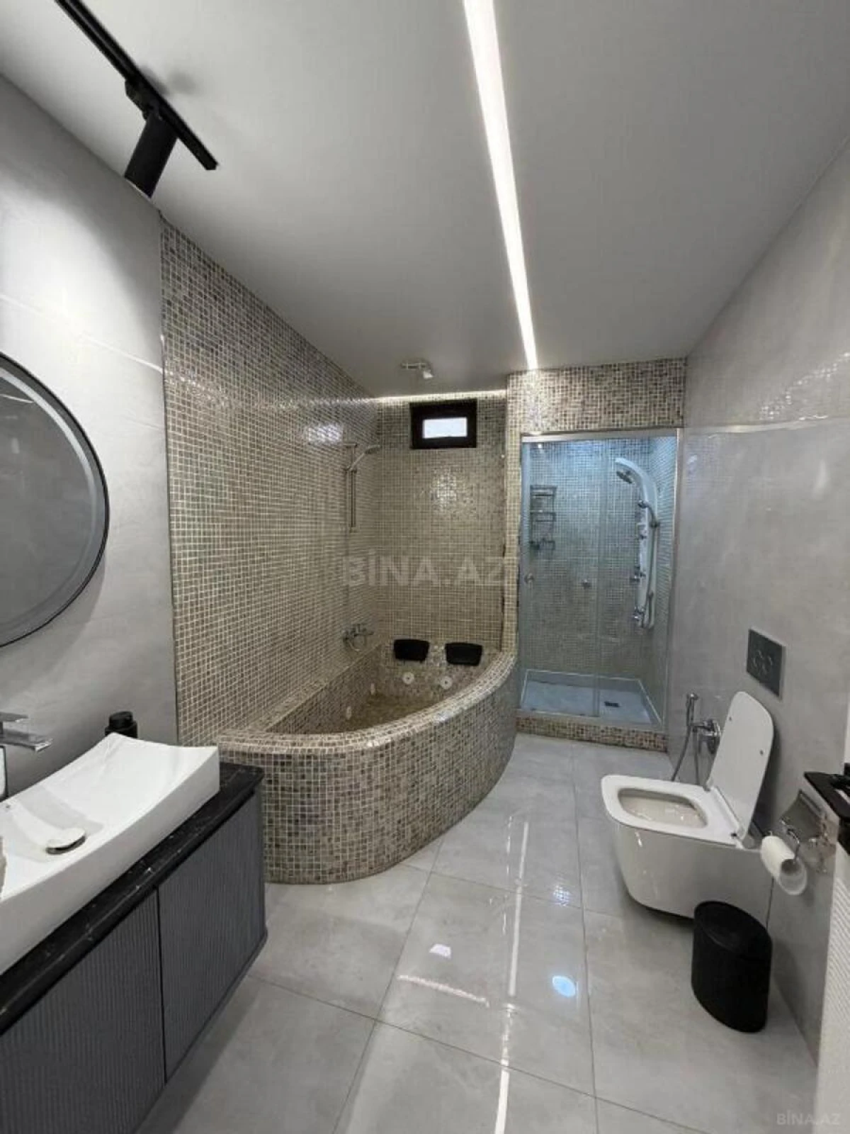 Satılır 3 otaqlı mənzil 465 m²