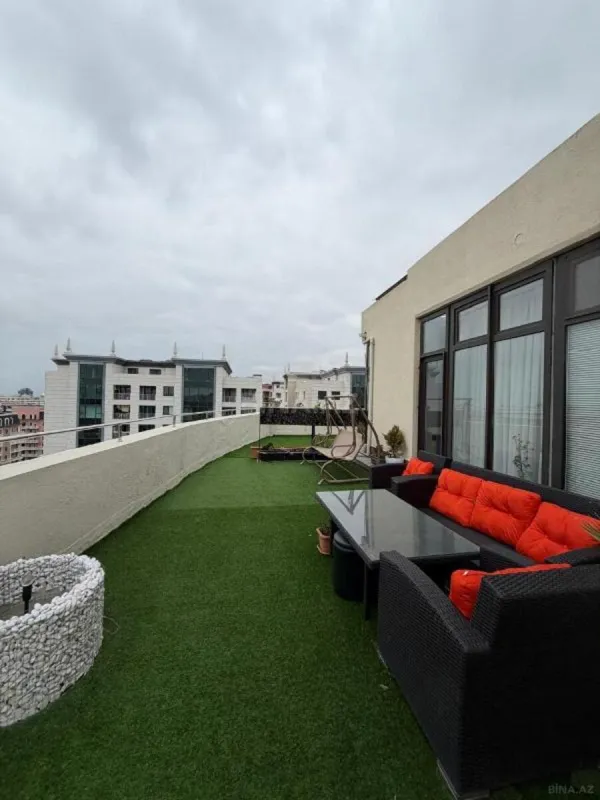 Satılır 3 otaqlı mənzil 465 m²