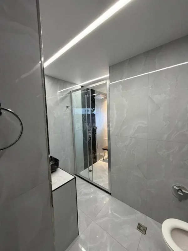 Satılır 3 otaqlı mənzil 465 m²