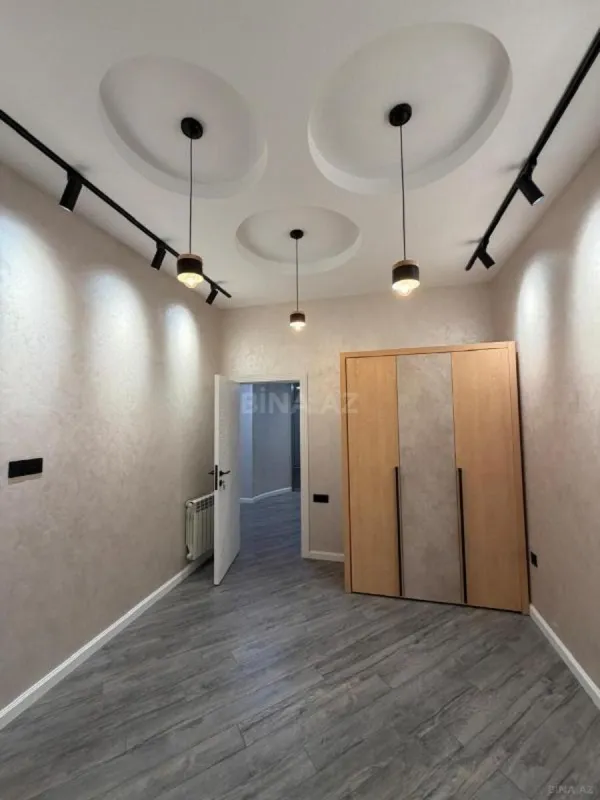 Satılır 3 otaqlı mənzil 465 m²