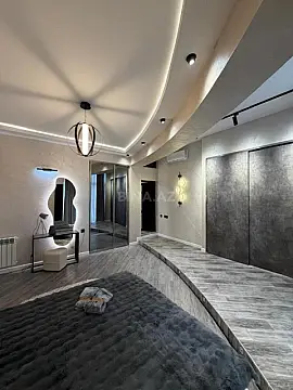 Satılır 3 otaqlı mənzil 465 m²