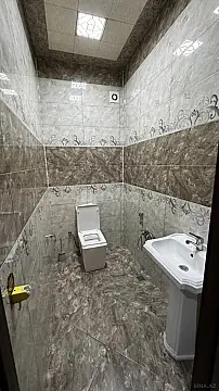 Kirayə verilir 3 otaqlı mənzil 130 m²