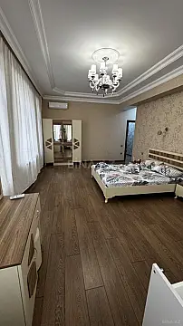 Kirayə verilir 3 otaqlı mənzil 130 m²