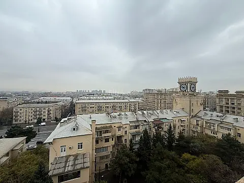 Satılır 2 otaqlı mənzil 80 m²