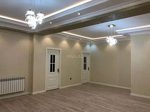 Satılır 3 otaqlı mənzil 173 m²