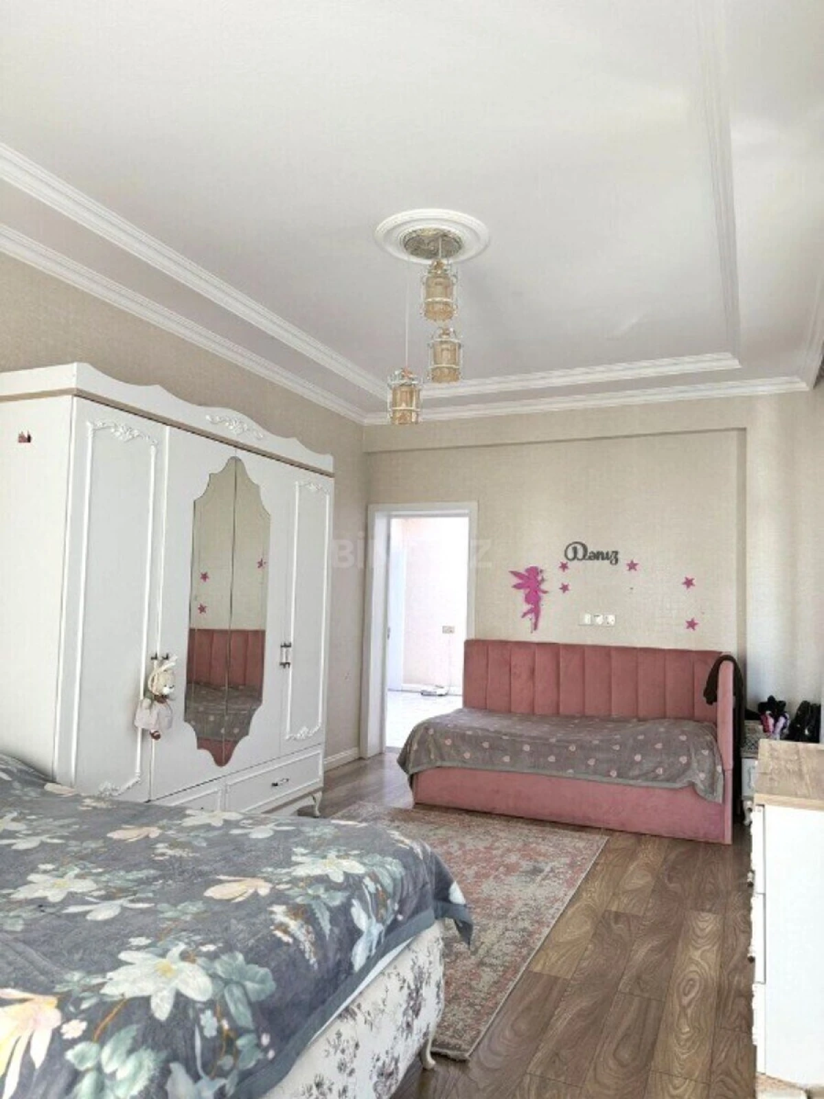 Satılır 4 otaqlı mənzil 165 m²