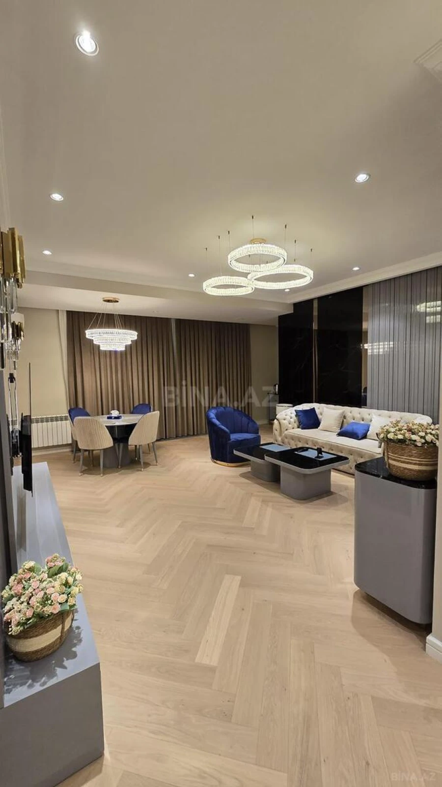 Kirayə verilir 2 otaqlı mənzil 97 m²