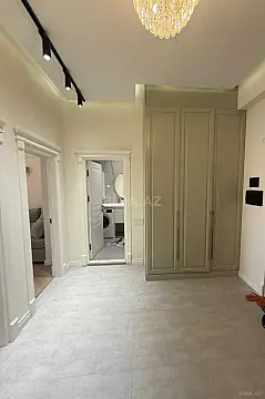 Satılır 2 otaqlı mənzil 73 m²