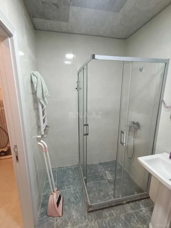 Kirayə verilir 2 otaqlı mənzil 66 m²