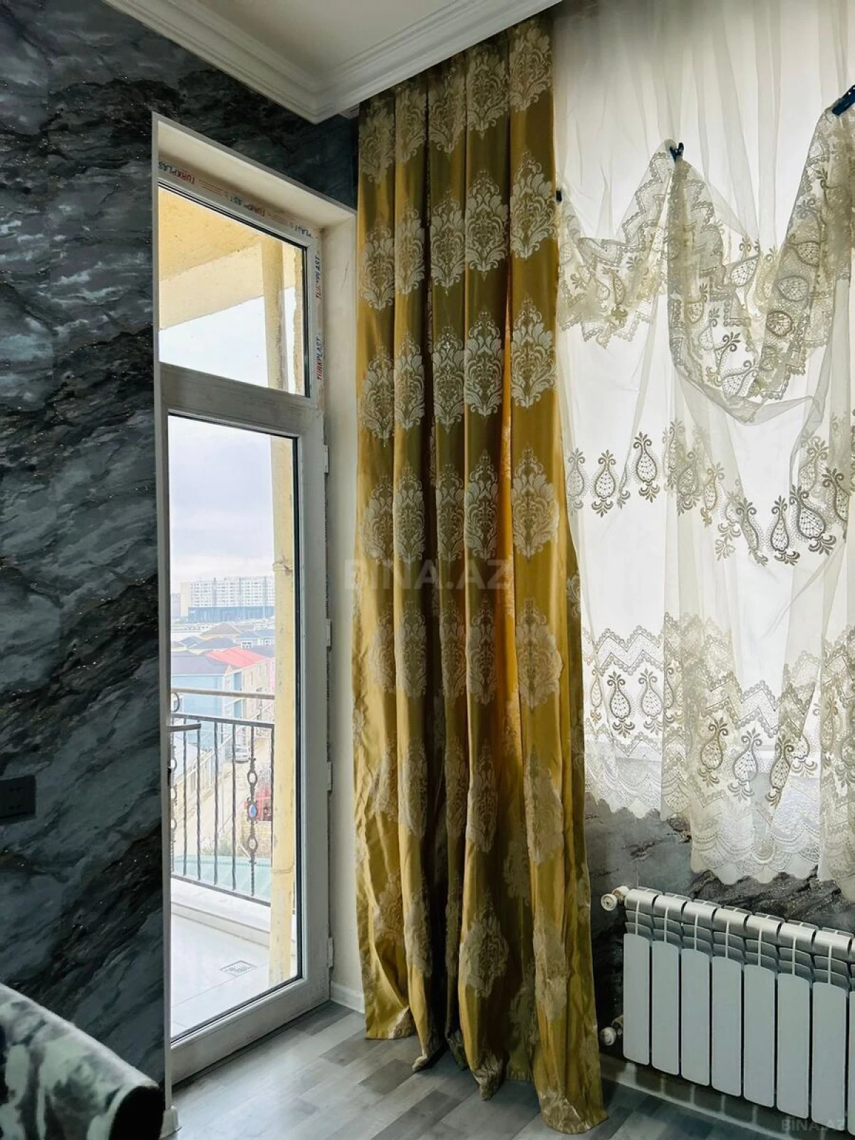 Kirayə verilir 2 otaqlı mənzil 55 m²