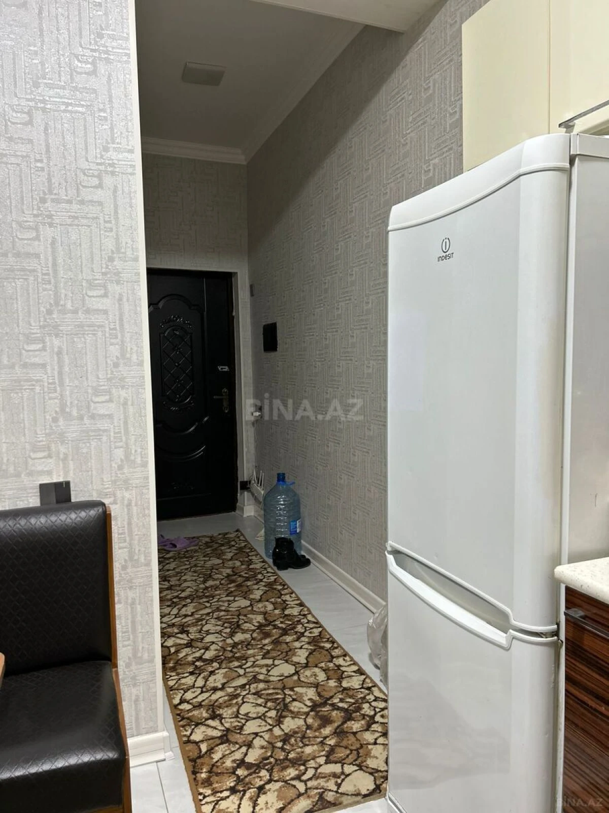 Kirayə verilir 2 otaqlı mənzil 55 m²