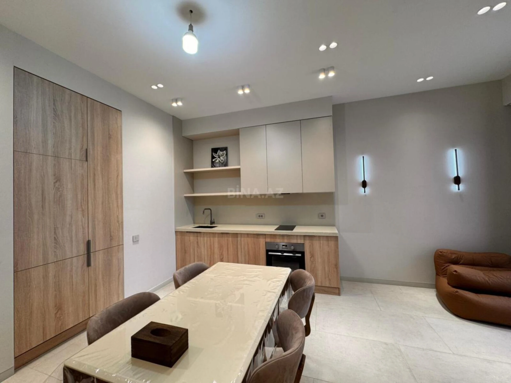 Satılır 2 otaqlı mənzil 70 m²