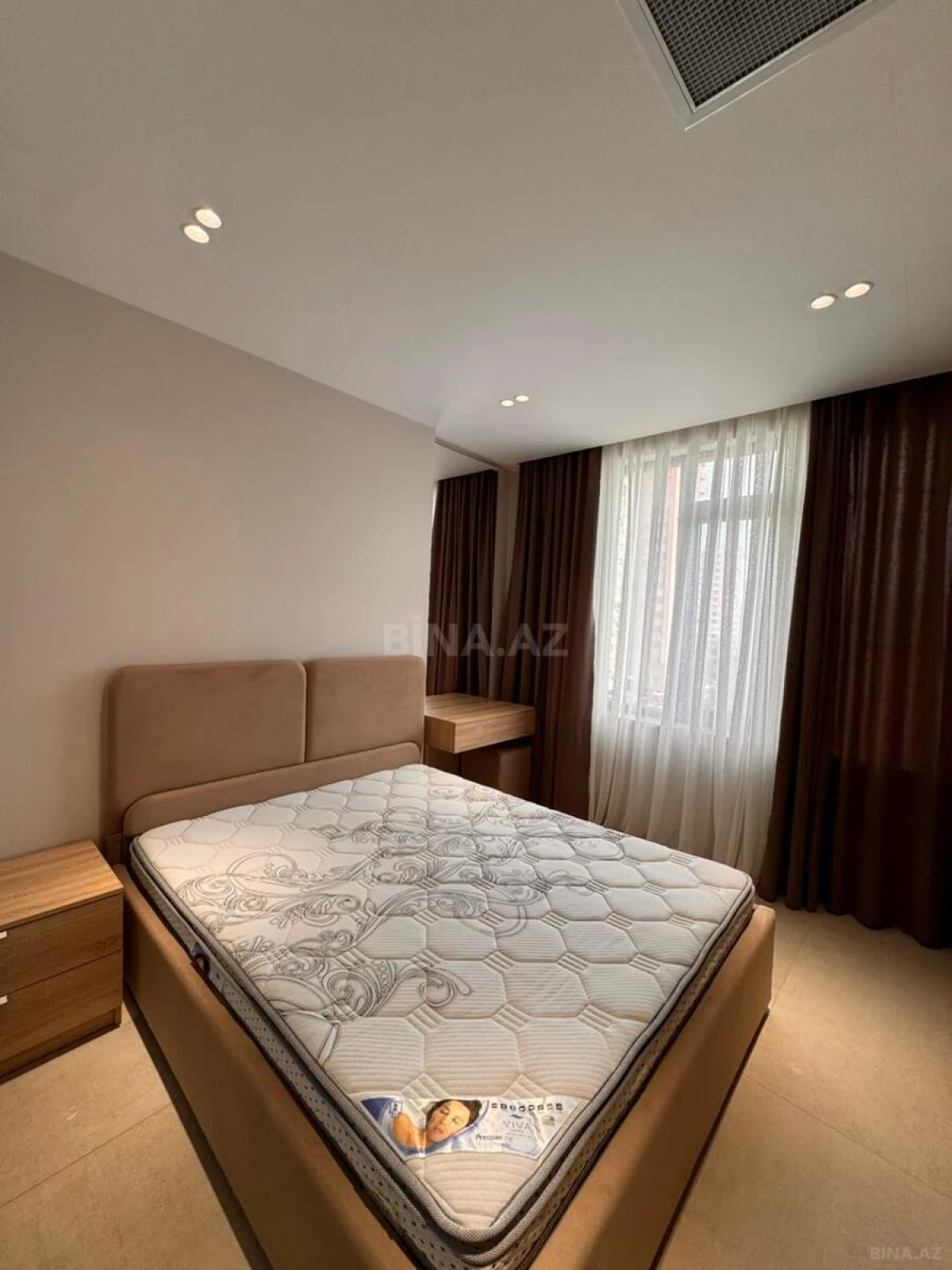 Satılır 2 otaqlı mənzil 70 m²