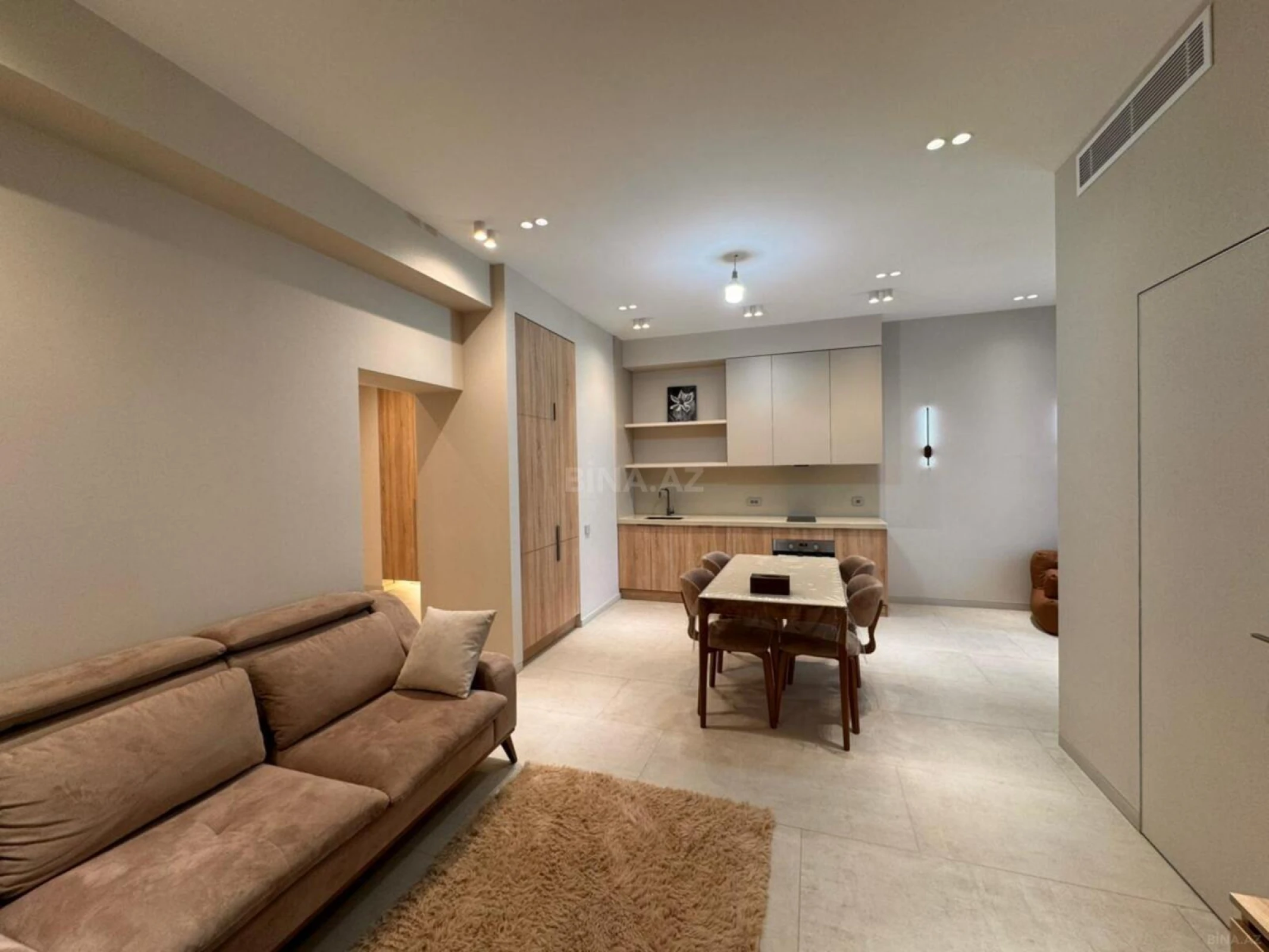 Satılır 2 otaqlı mənzil 70 m²