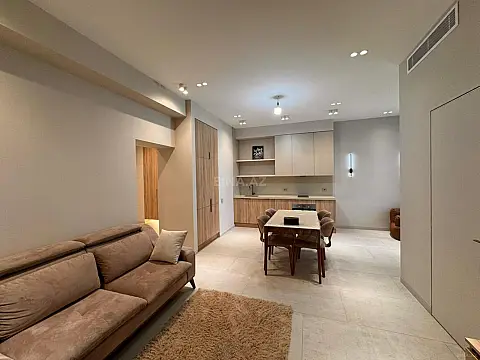 Satılır 2 otaqlı mənzil 70 m²