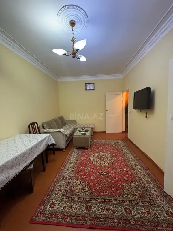 Kirayə verilir 2 otaqlı mənzil 55 m²