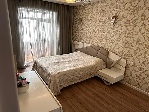 Satılır 3 otaqlı mənzil 90 m²