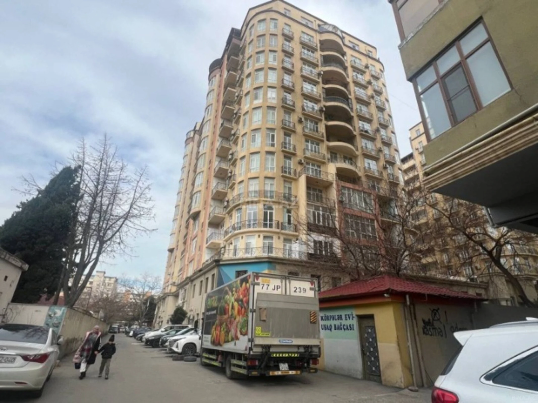 Satılır 3 otaqlı mənzil 80 m²
