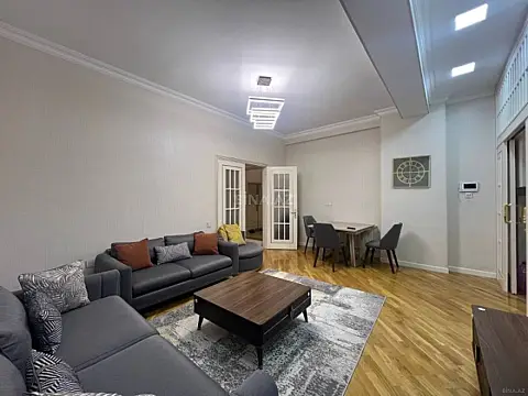 Satılır 3 otaqlı mənzil 80 m²