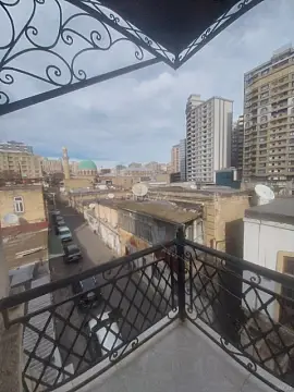 Kirayə verilir 3 otaqlı mənzil 80 m²