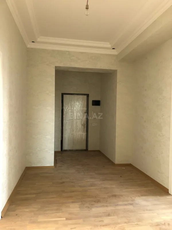 Satılır 3 otaqlı mənzil 105 m²