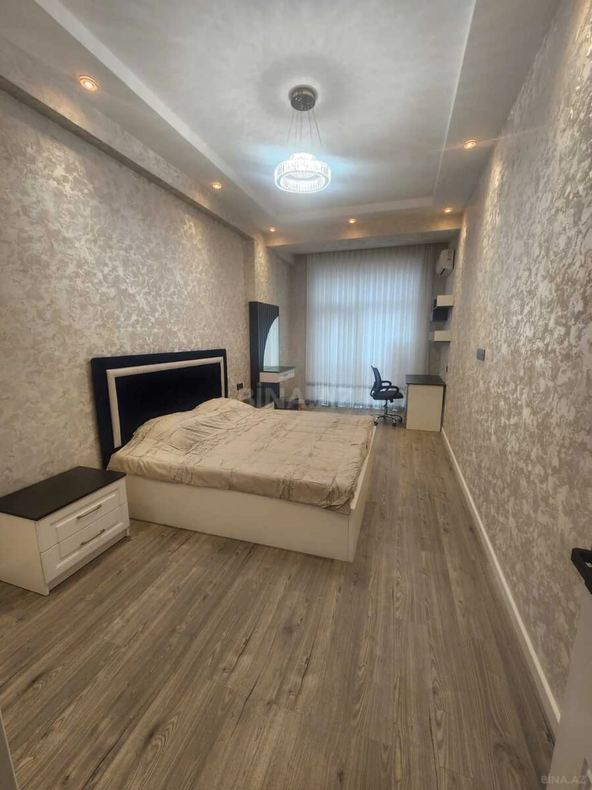 Kirayə verilir 2 otaqlı mənzil 75 m²